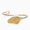 Armband Caroline Svedbom Smycken | Caroline Svedbom Armring Golden Leaf Bracelet / Pearl